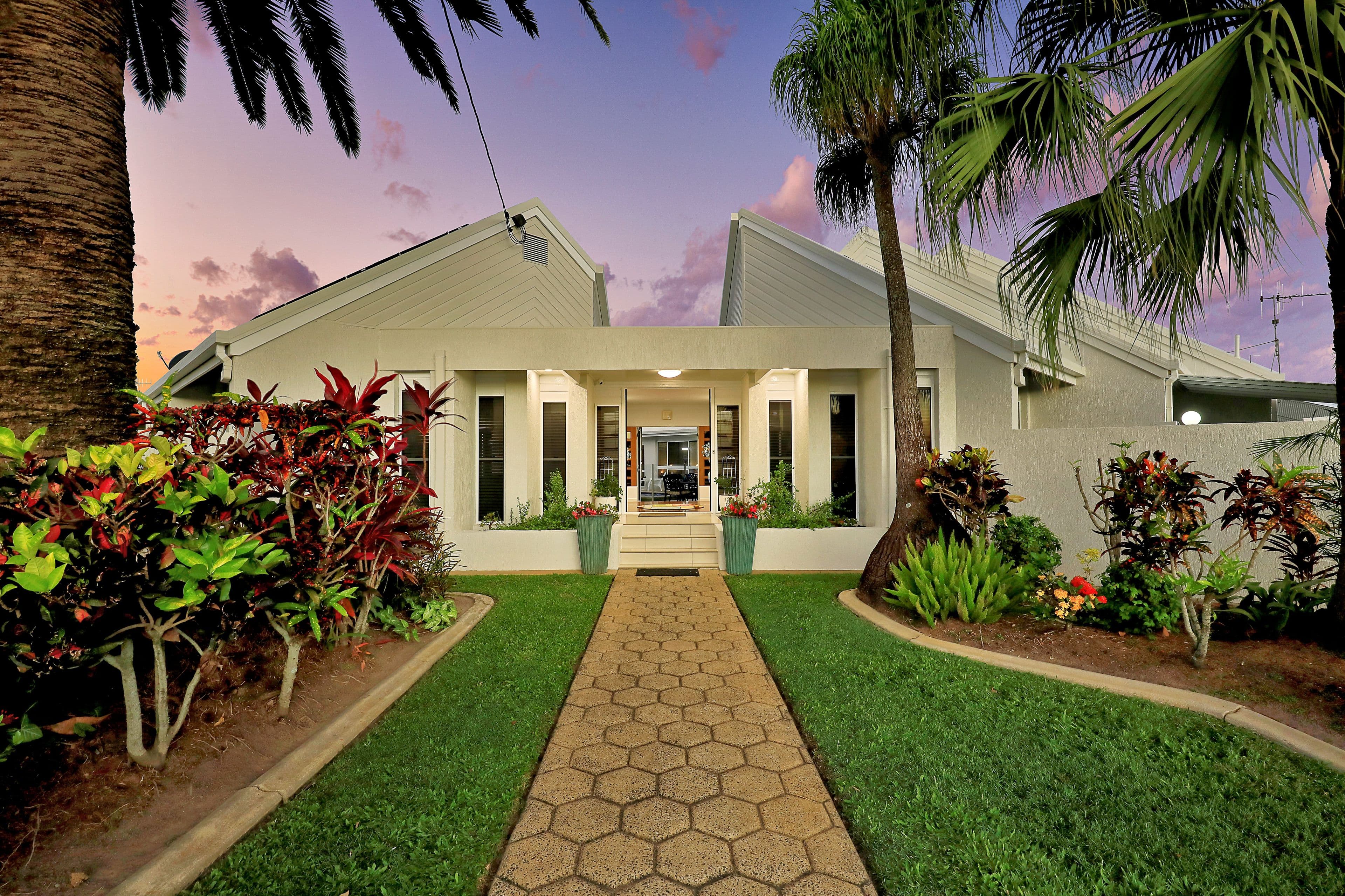 10 Murphy Court, Avenell Heights QLD 4670, Avenell Heights - Thumbnail 2