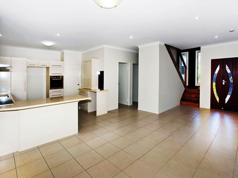 7 Bradley Road, CLONTARF QLD 4019, Clontarf - Thumbnail 3
