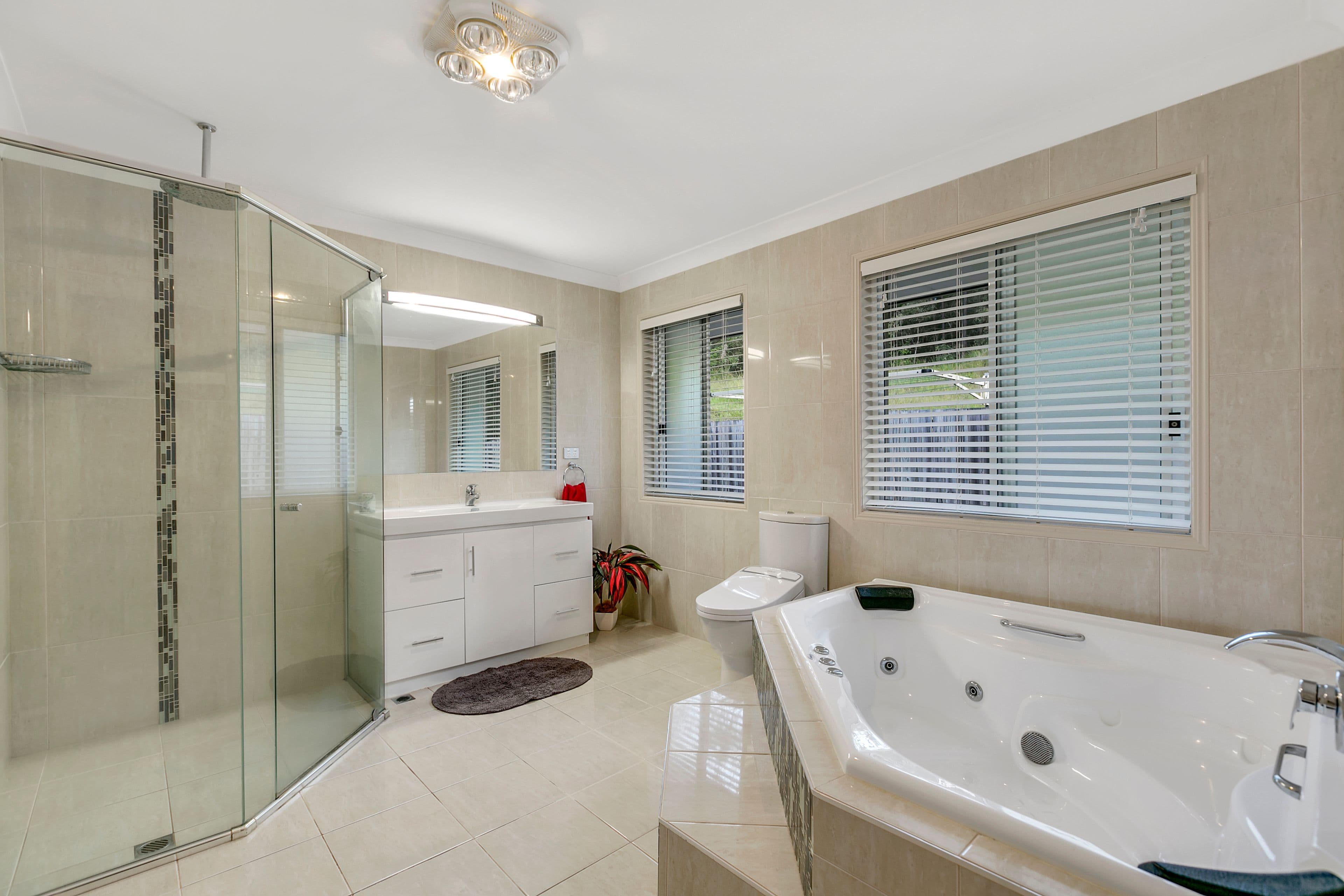 11 Kanton Place, Pacific Pines QLD 4211, Pacific Pines - Thumbnail 6