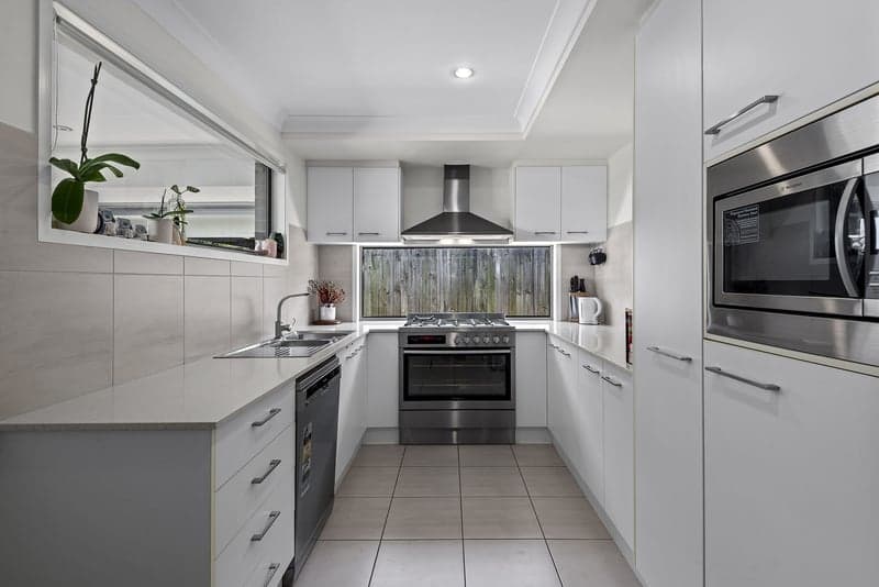 44 Cardwell Circuit, Thornlands - Thumbnail 2