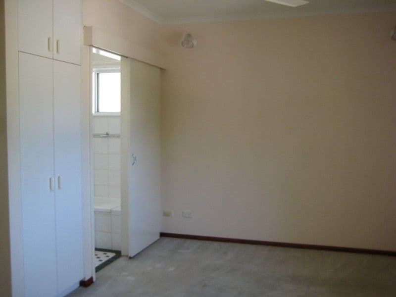 21 Grevillia Road, KATHERINE NT 0850, Katherine - Thumbnail 6
