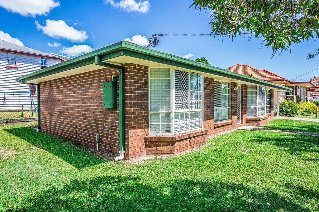 4 Maple Street, Wavell Heights QLD 4012, Wavell Heights - Thumbnail 3