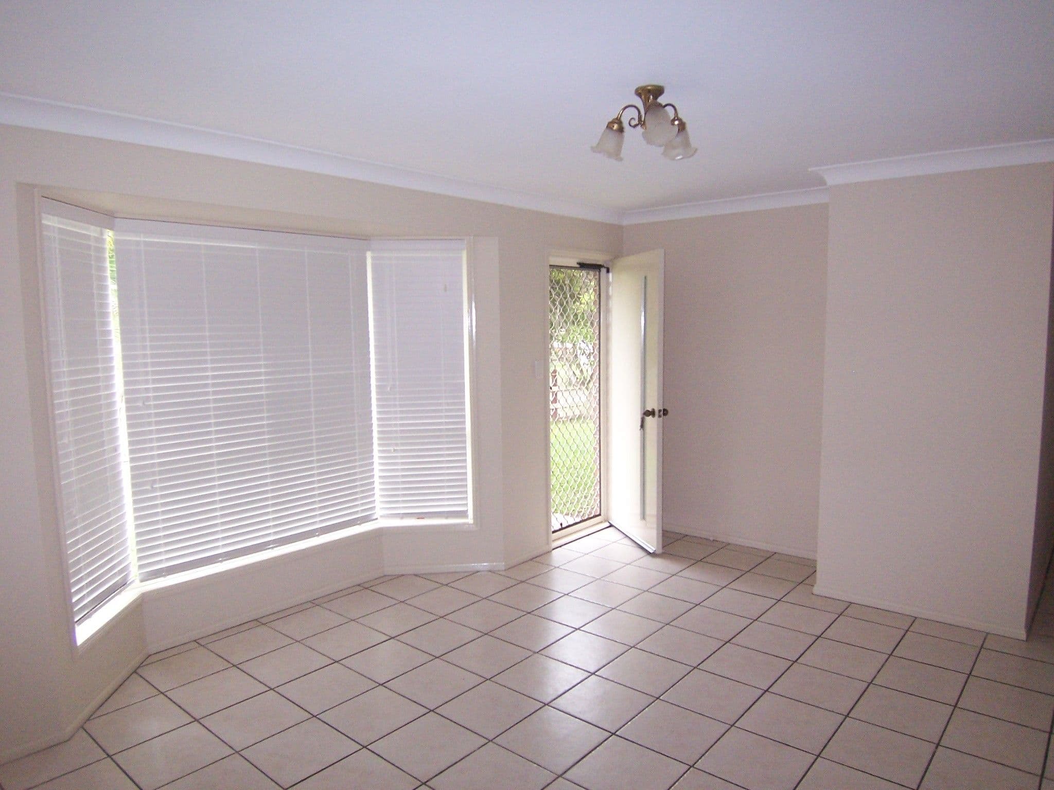 4 Maple Street, Wavell Heights QLD 4012, Wavell Heights - Thumbnail 4