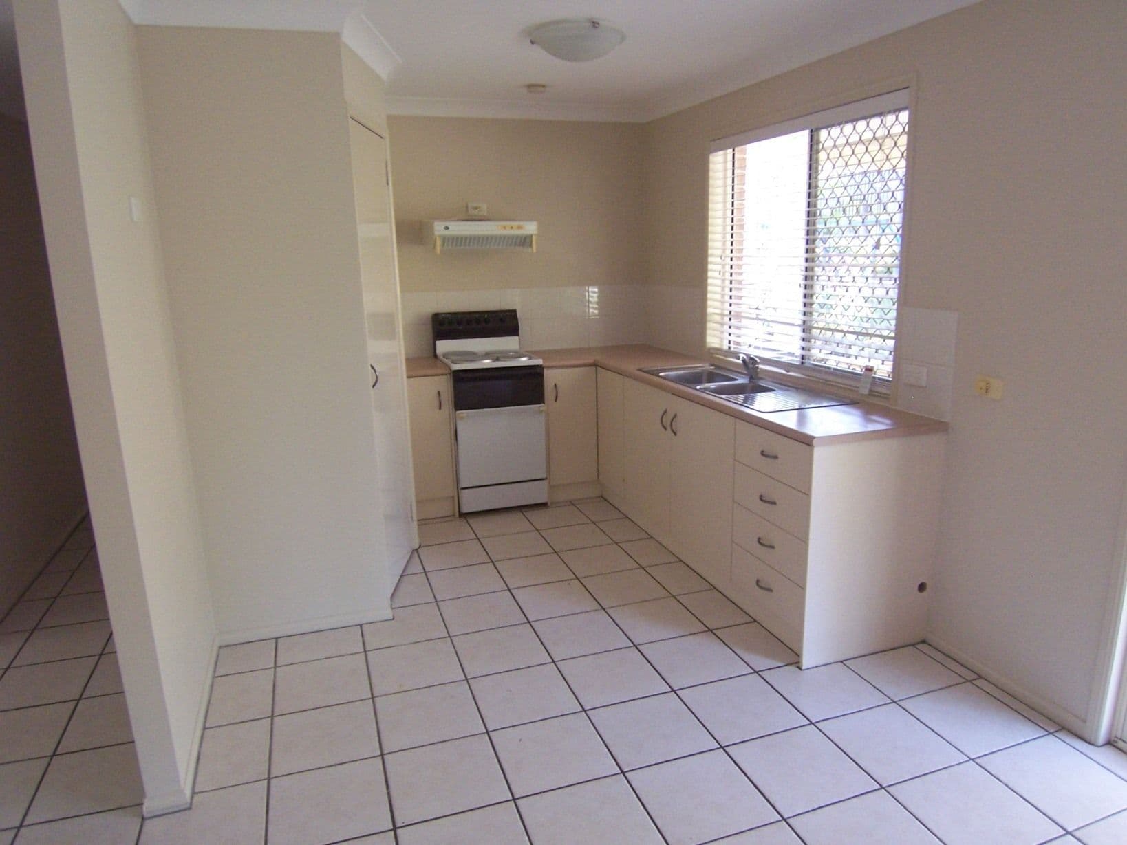 4 Maple Street, Wavell Heights QLD 4012, Wavell Heights - Thumbnail 7