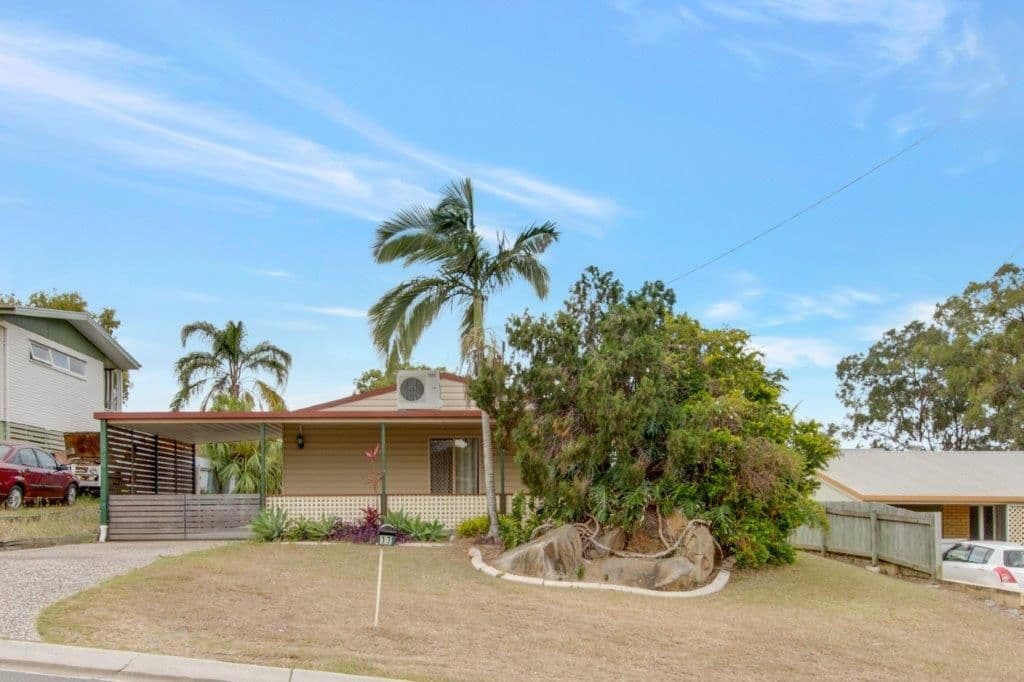 17 Erin Close, New Auckland QLD 4680, New Auckland - Thumbnail 2