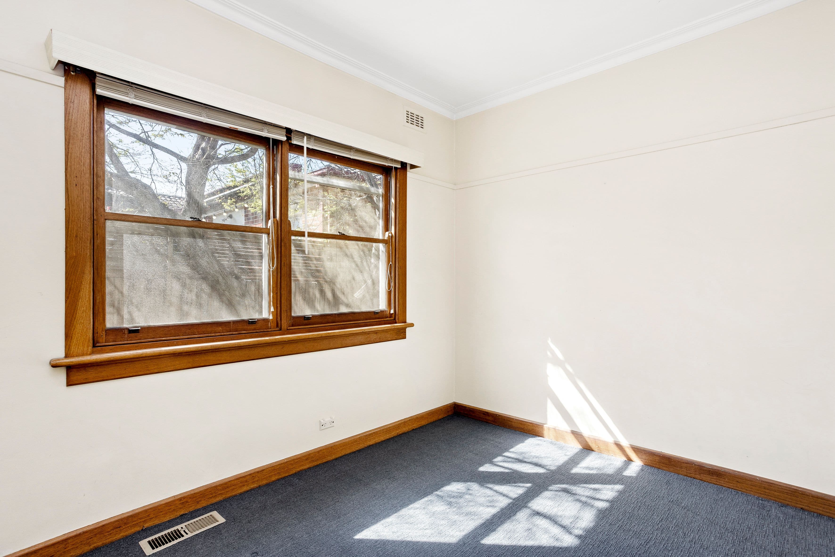 10 Kennedy Street, Glenroy VIC 3046, Glenroy - Thumbnail 7