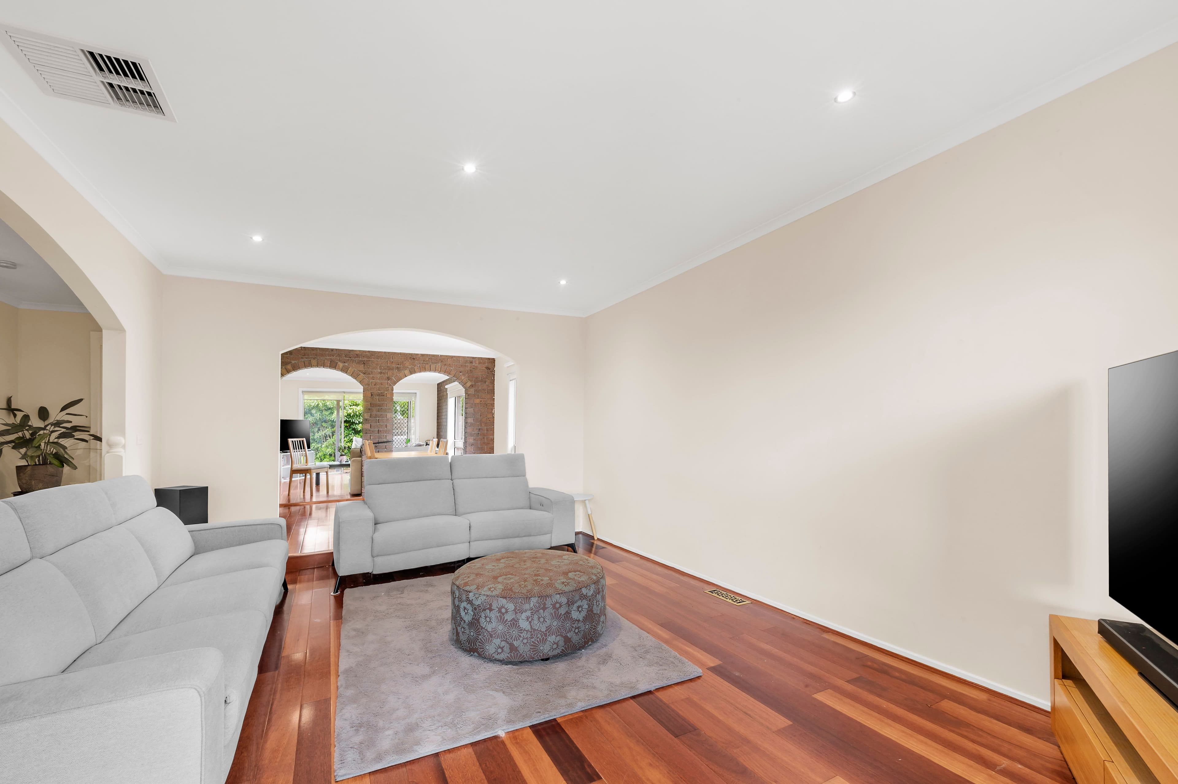 3 Lacebark Court, Oakleigh South VIC 3167, Oakleigh South - Thumbnail 2
