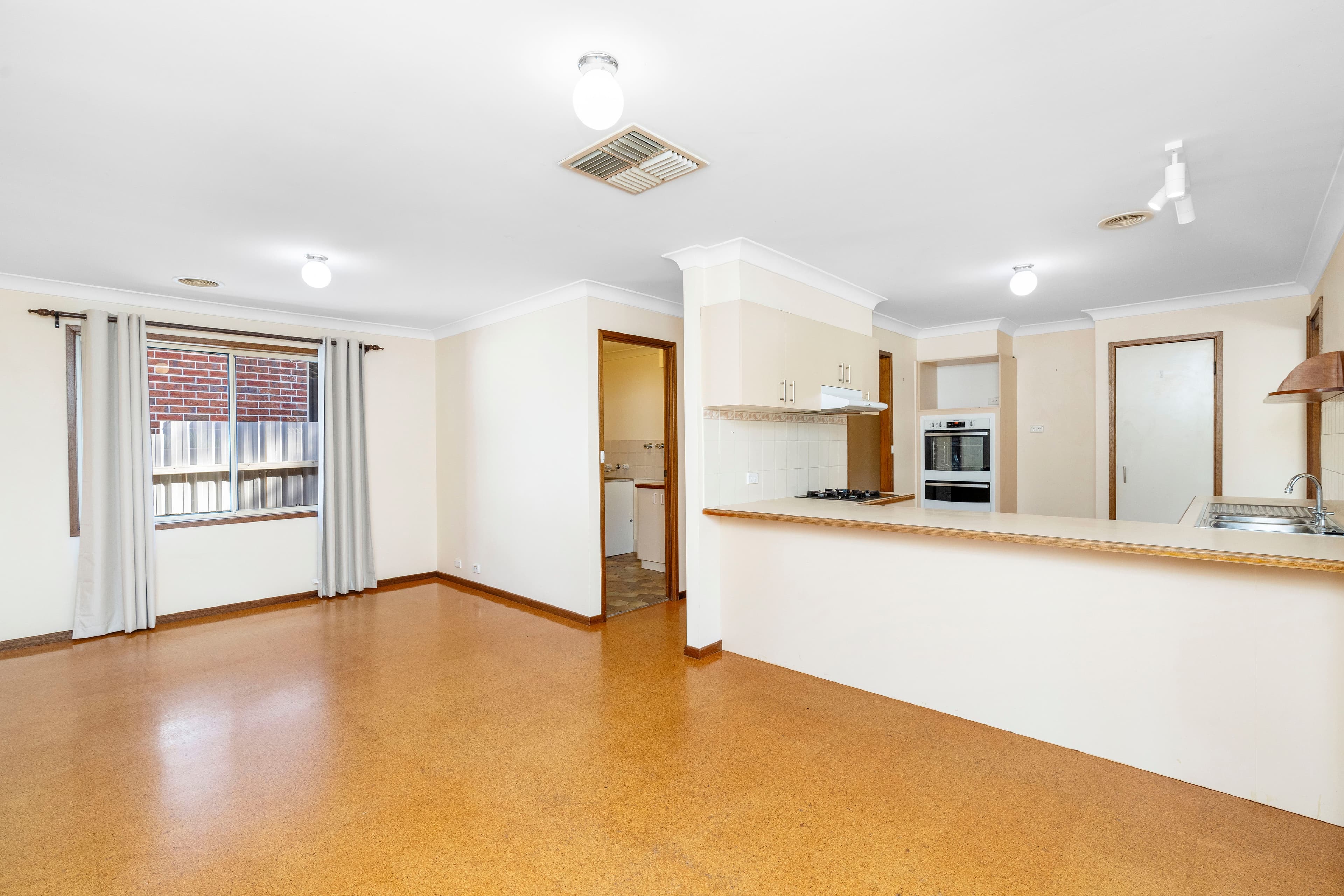 60 Pugsley Avenue, Estella NSW 2650, Estella - Thumbnail 6