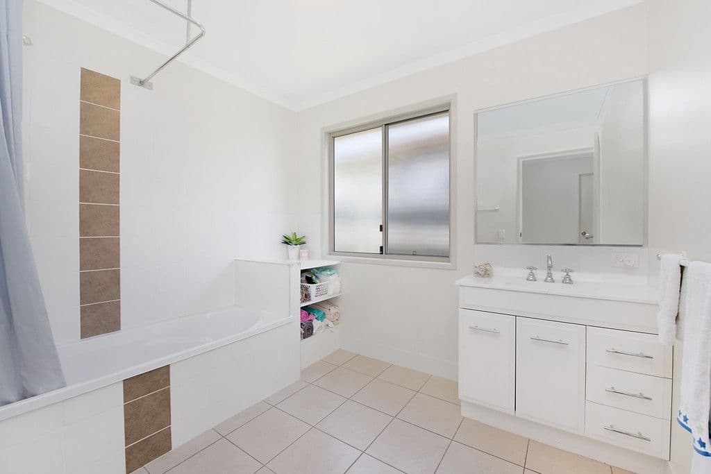17 Riveroak Way, Sippy Downs QLD 4556, Sippy Downs - Thumbnail 4