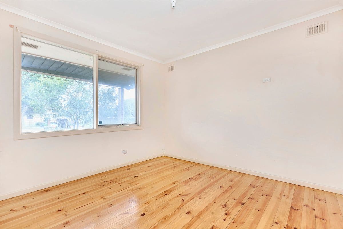 12 Whiteparish Road, Elizabeth North SA 5113, Elizabeth North - Thumbnail 5