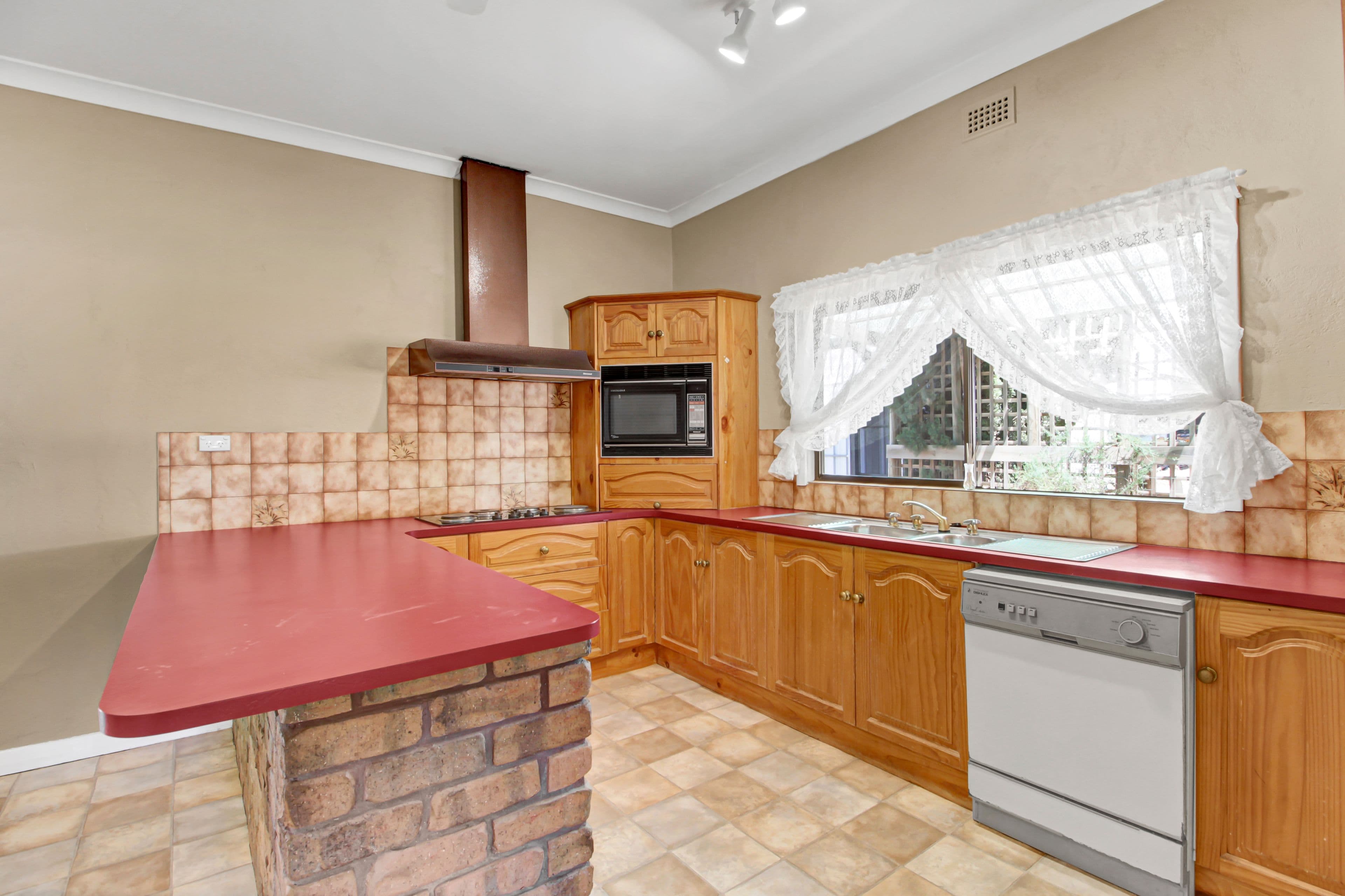 129 Mack Avenue, Renmark SA 5341, Renmark - Thumbnail 6