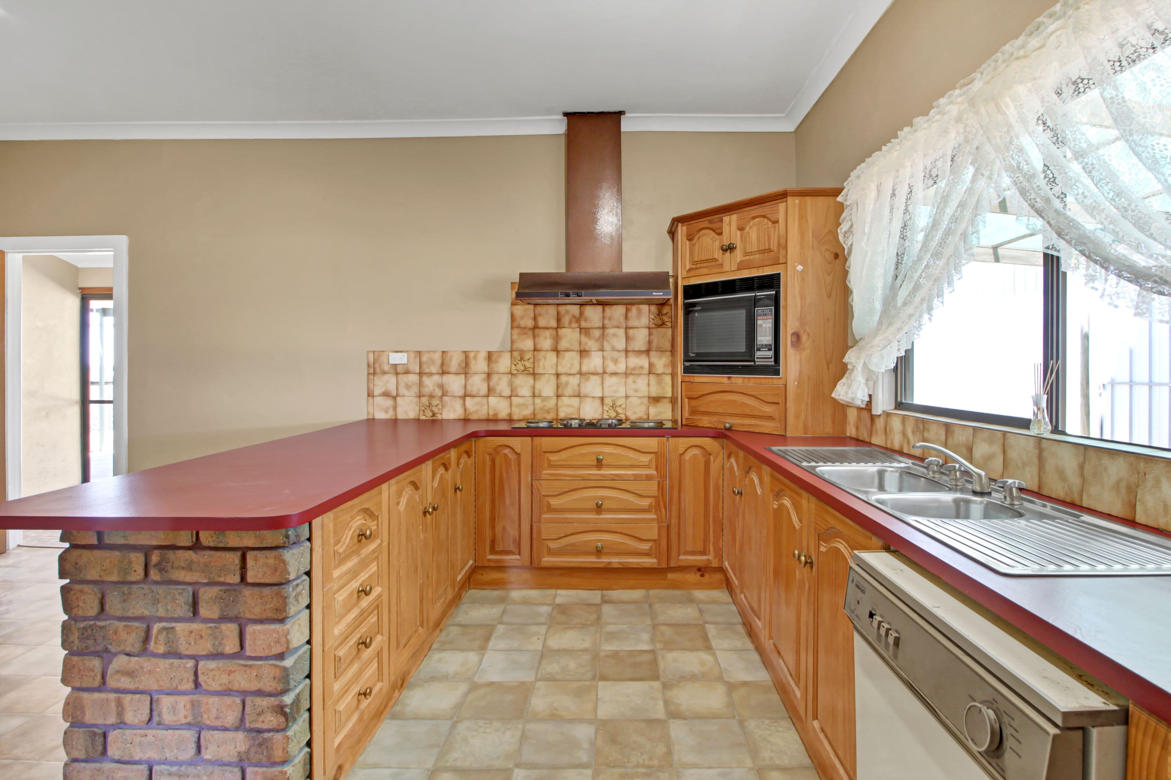 129 Mack Avenue, Renmark SA 5341, Renmark - Thumbnail 7
