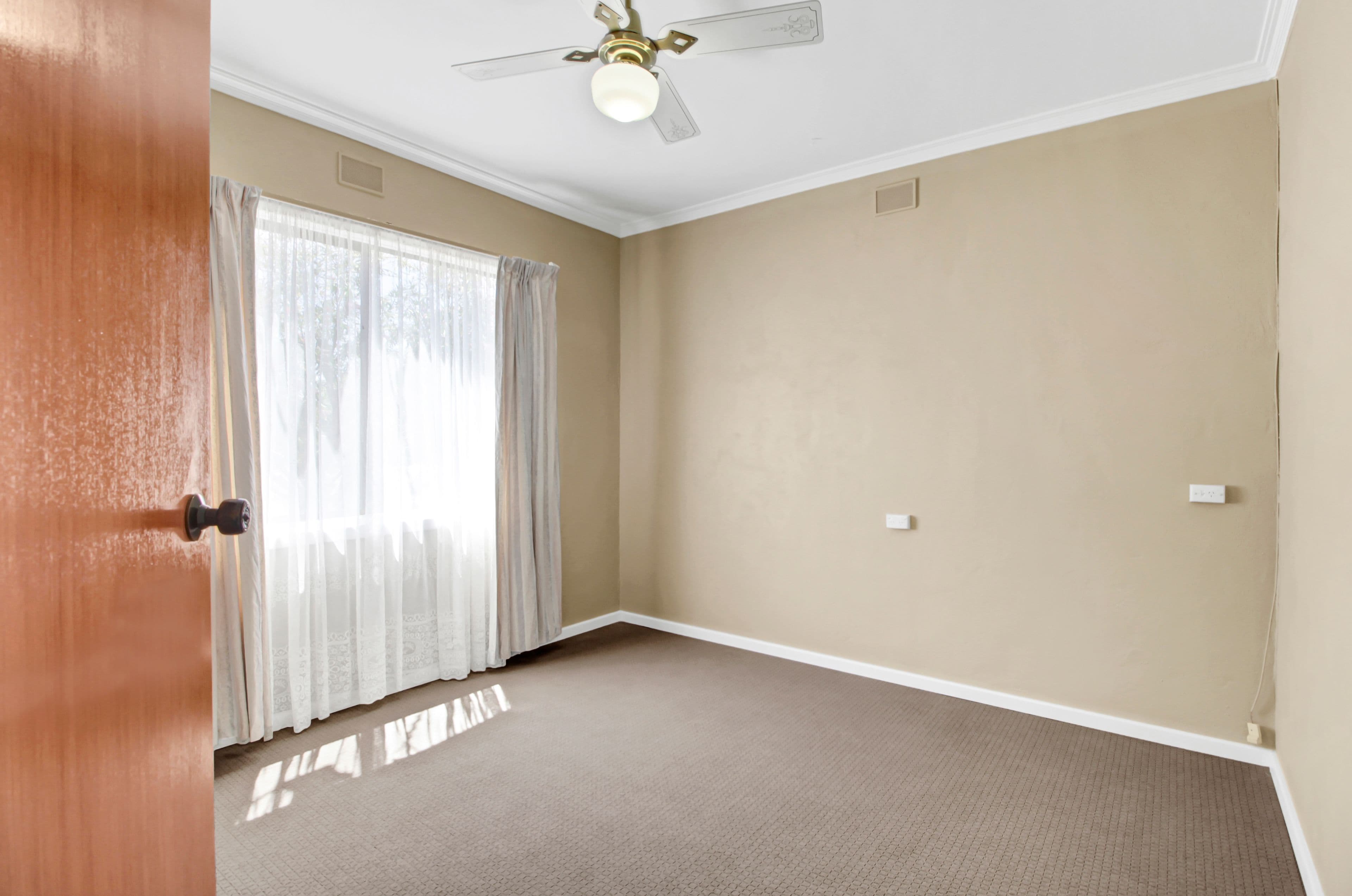 129 Mack Avenue, Renmark SA 5341, Renmark - Thumbnail 8