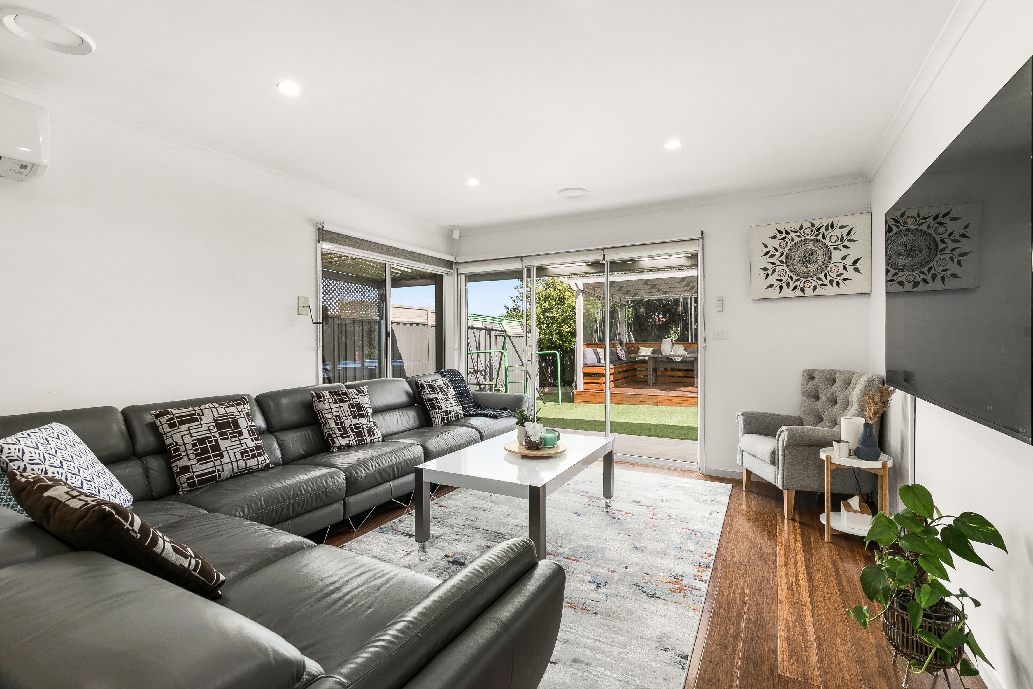 5 Moody Court, Roxburgh Park VIC 3064, Roxburgh Park - Thumbnail 2