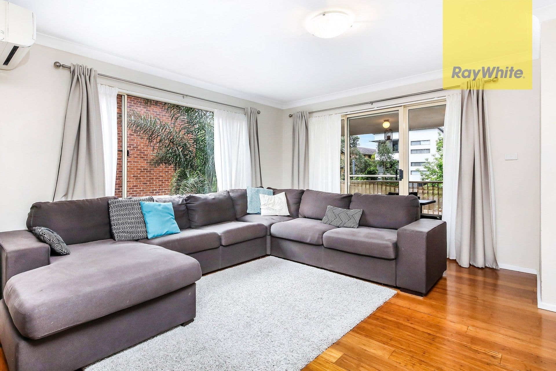 23 Pembroke Crescent, Derrimut - Thumbnail 2