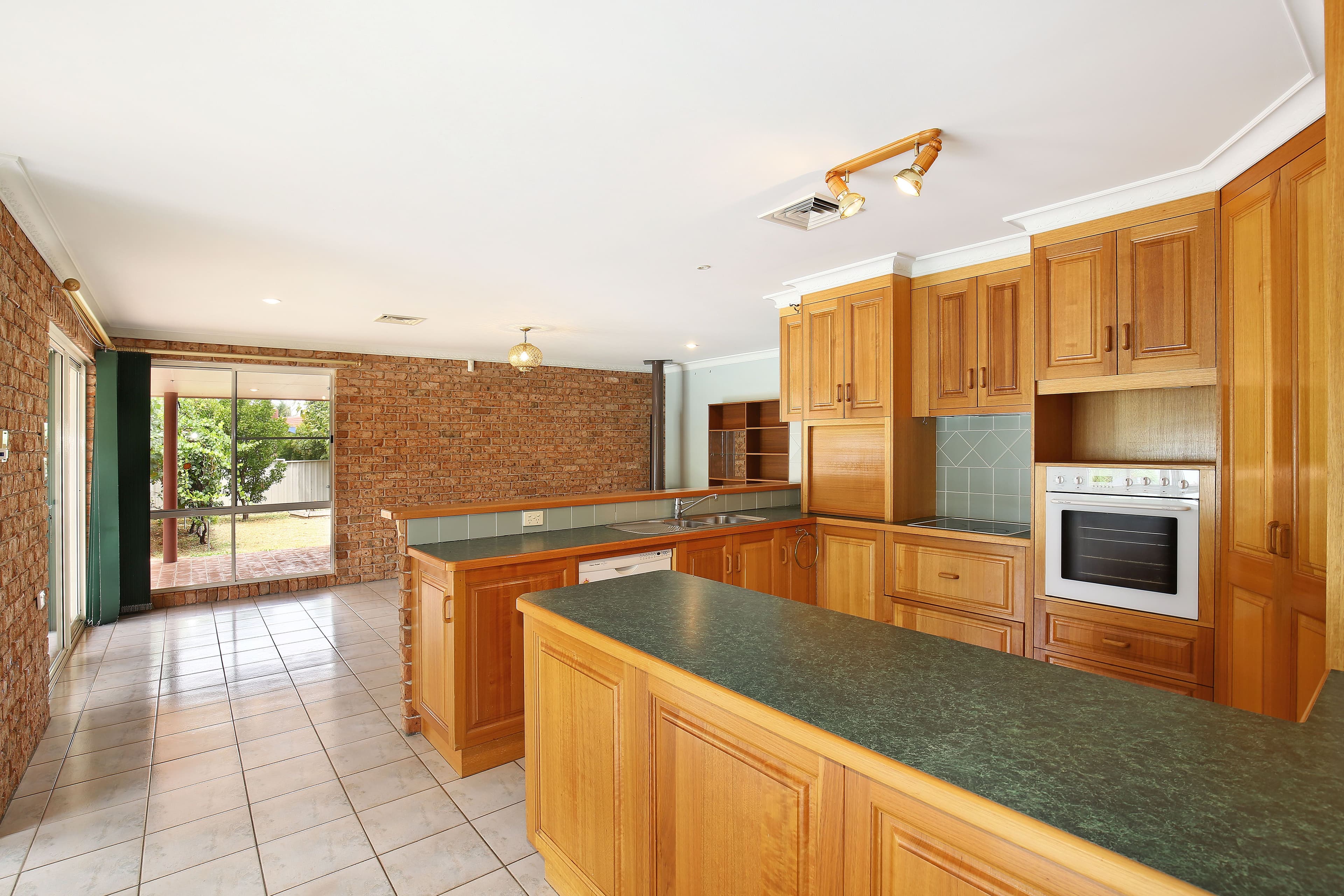 4 Noonga Crescent, Tamworth NSW 2340, Tamworth - Thumbnail 3