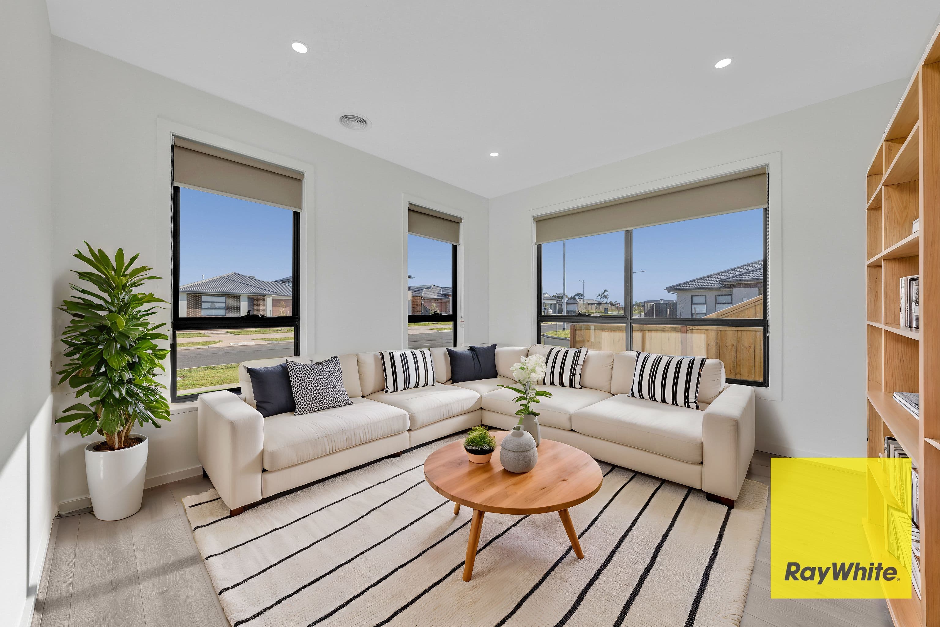 5 Ervine Drive, Wyndham Vale VIC 3024, Wyndham Vale - Thumbnail 2