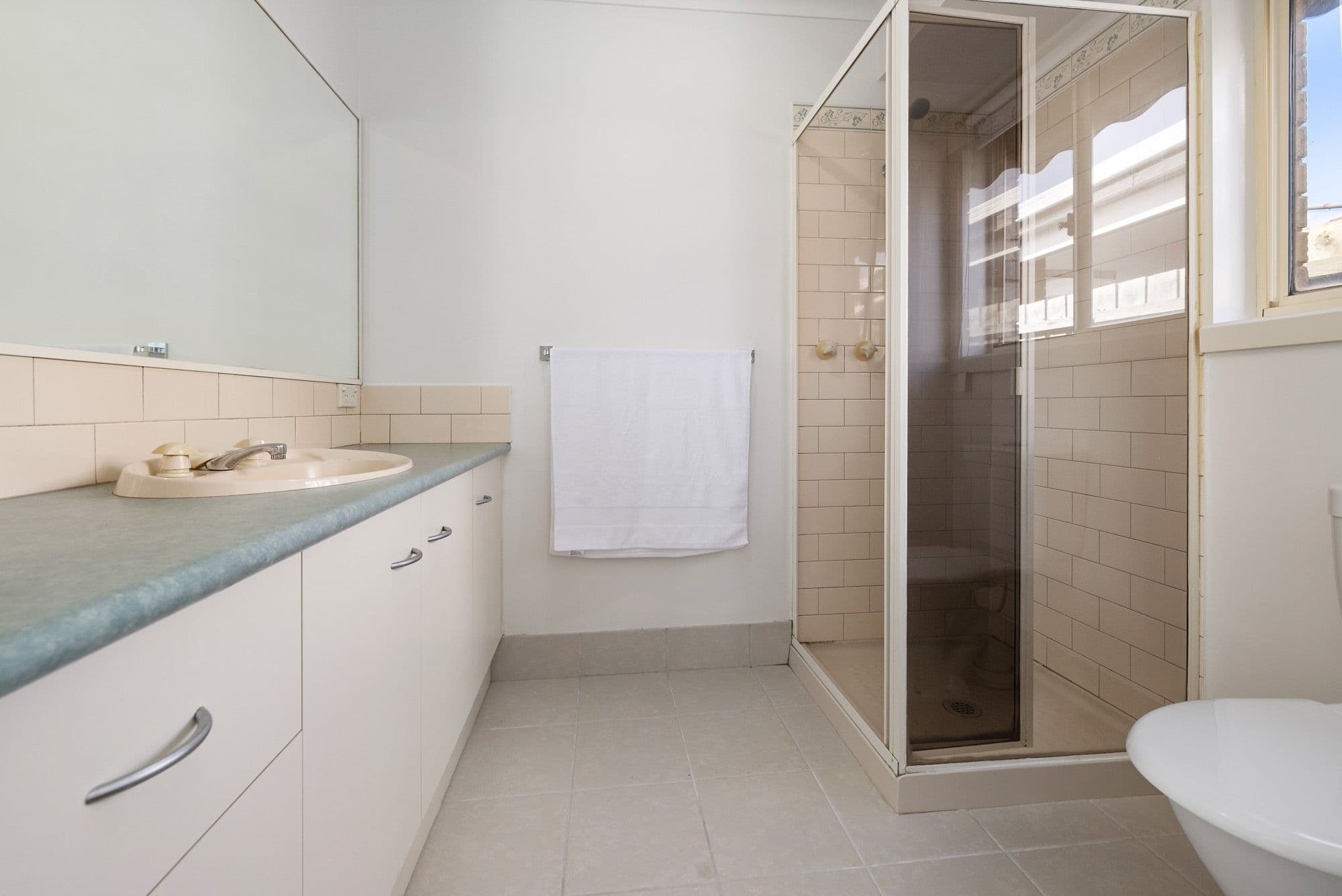 30 Mirabella Close, Werribee VIC 3030, Werribee - Thumbnail 5