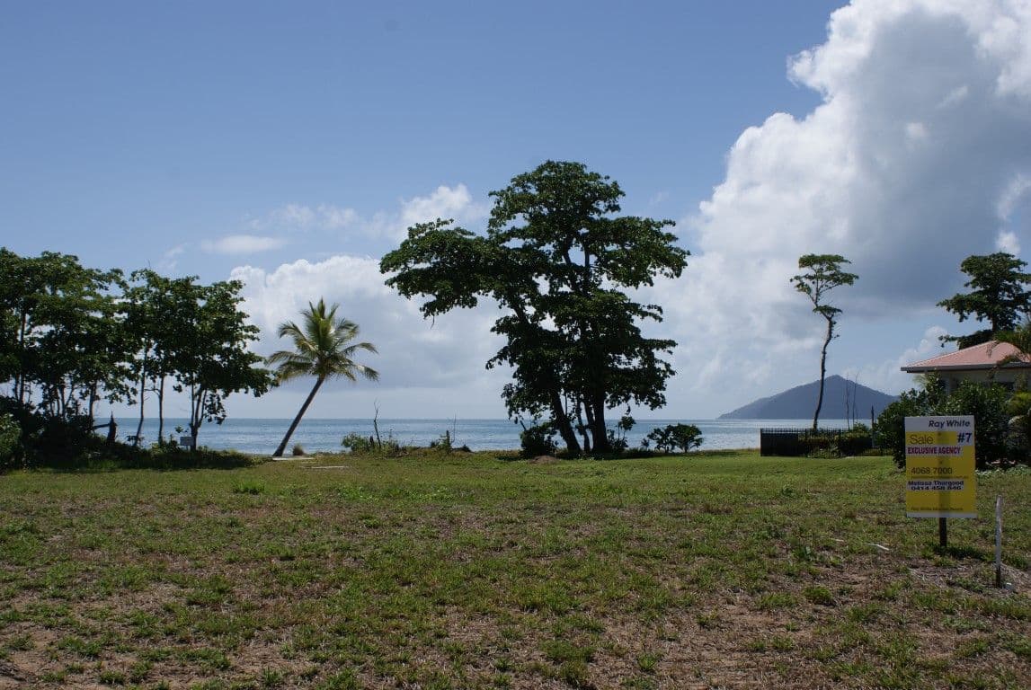 7 Conch Street, Mission Beach QLD 4852, Mission Beach - Thumbnail 3