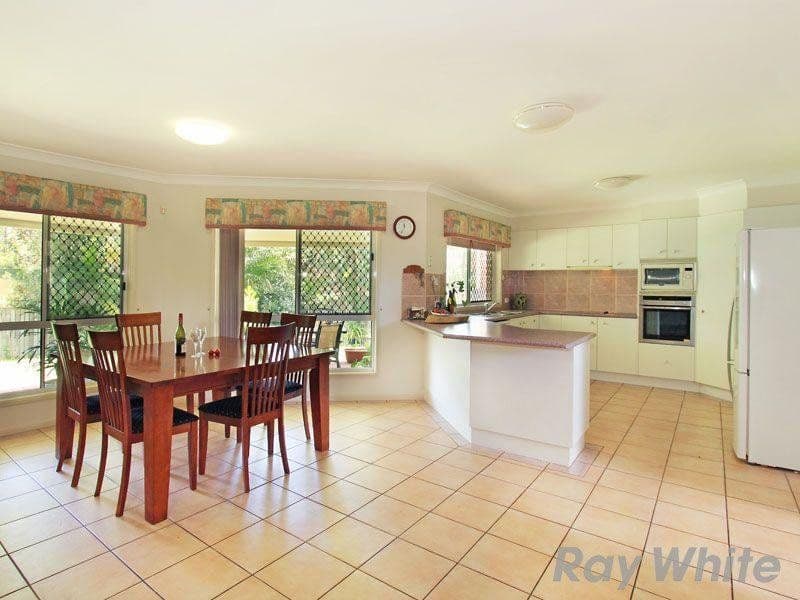 24 Karri Place, BRIDGEMAN DOWNS QLD 4035, Bridgeman Downs - Thumbnail 2