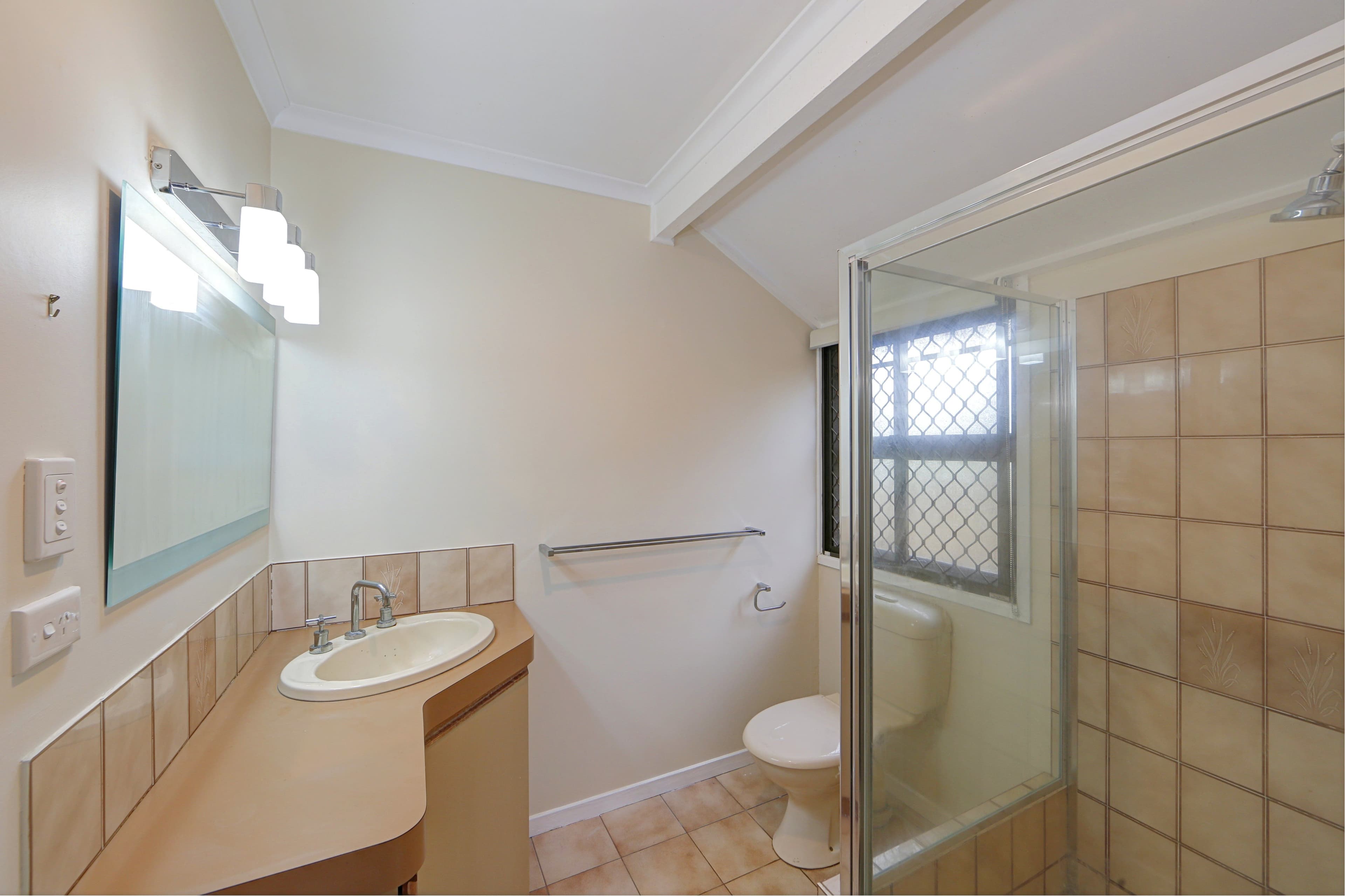 20 Burnett Street, Bundaberg South QLD 4670, Bundaberg South - Thumbnail 3