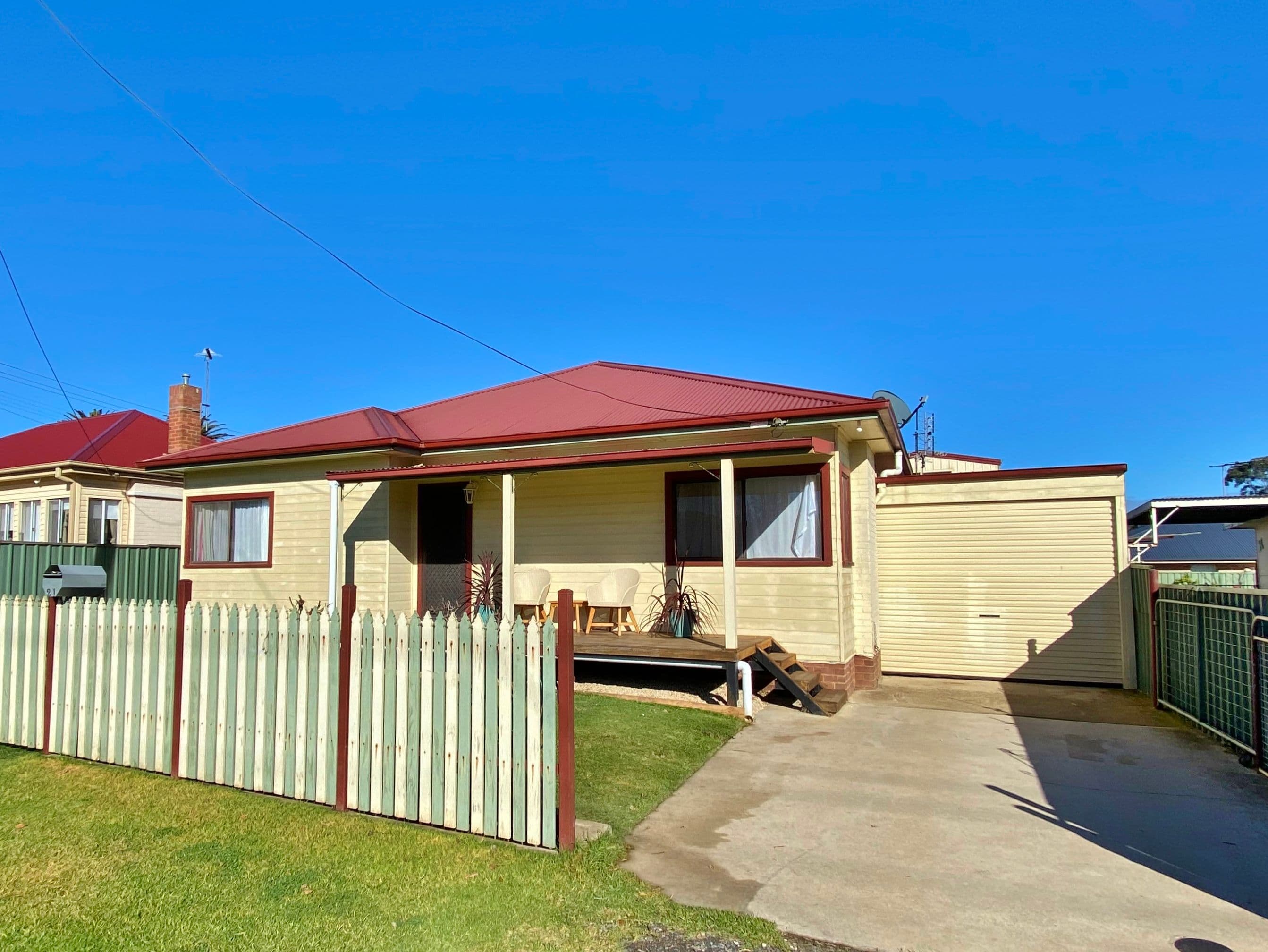21 Lachlan Street, Young NSW 2594, Young - Image 1