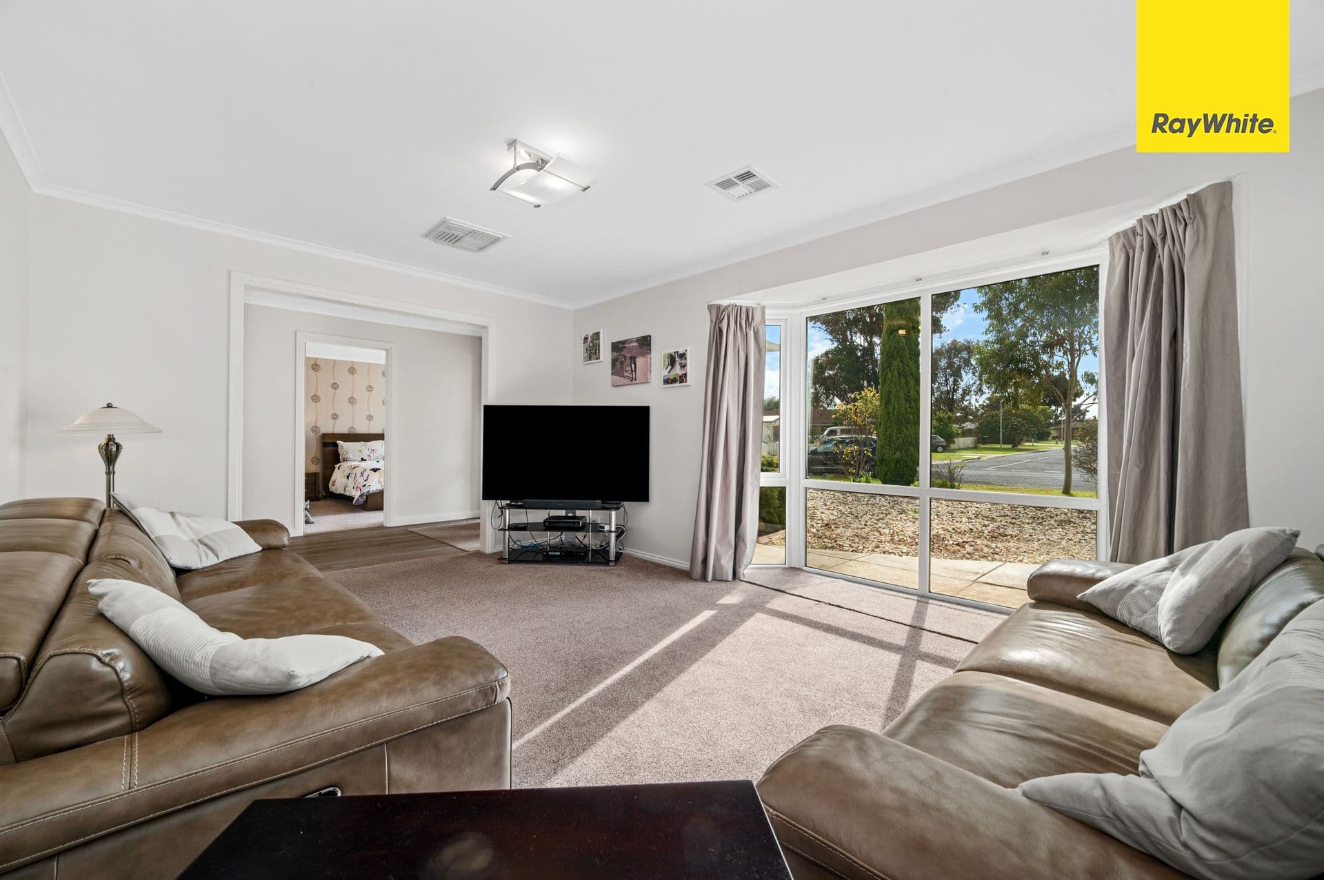 85 West Melton Drive, Melton West VIC 3337, Melton West - Thumbnail 3