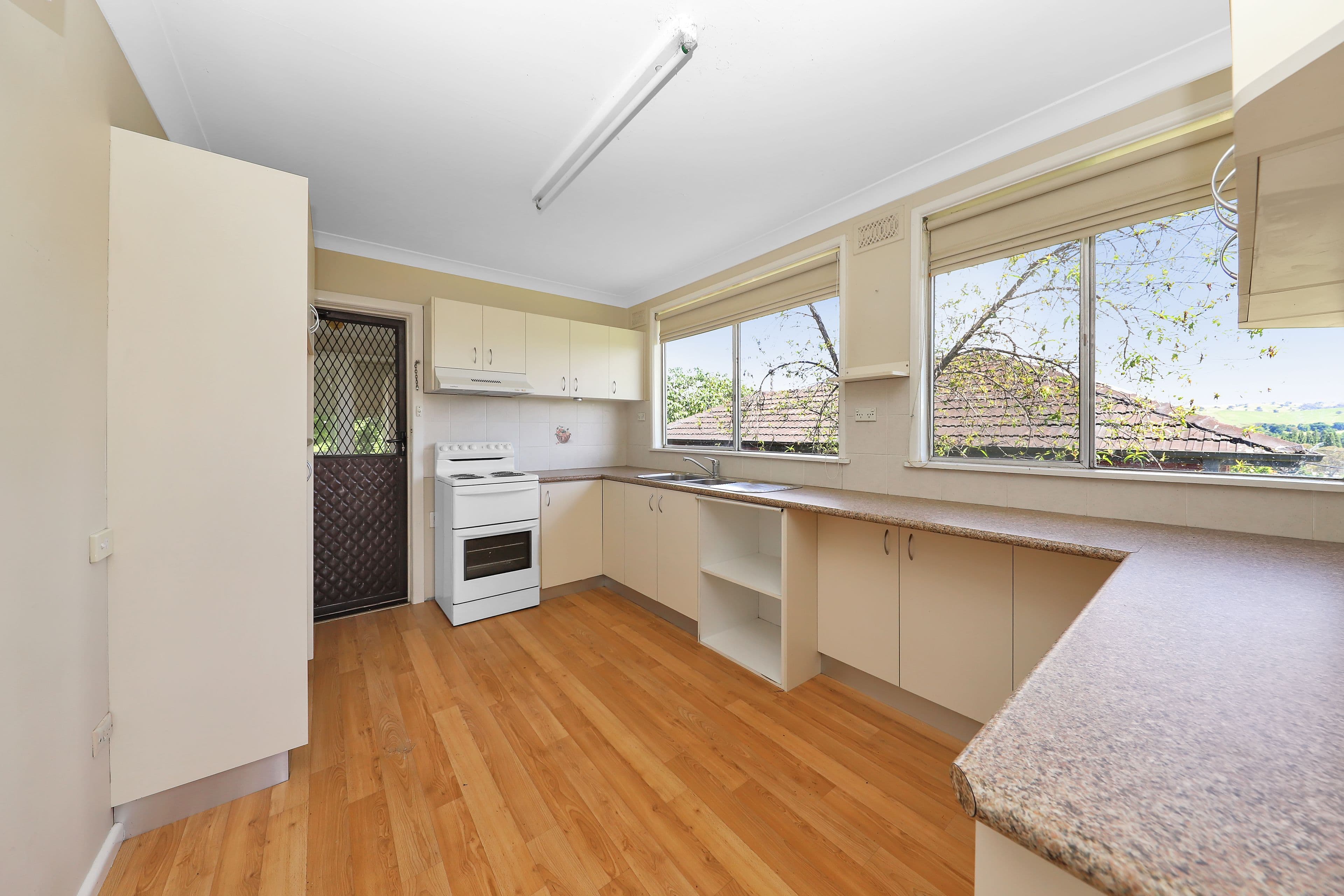 11 Lambie Street, Tumut NSW 2720, Tumut - Thumbnail 5