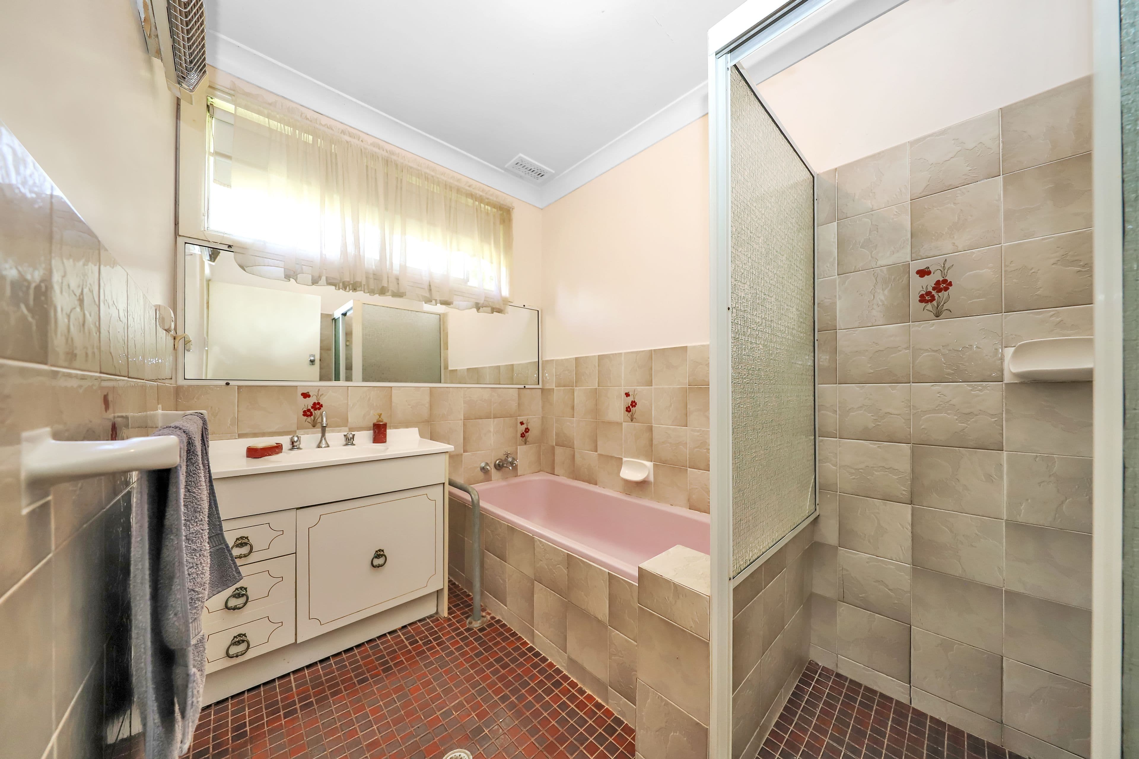 11 Lambie Street, Tumut NSW 2720, Tumut - Thumbnail 6