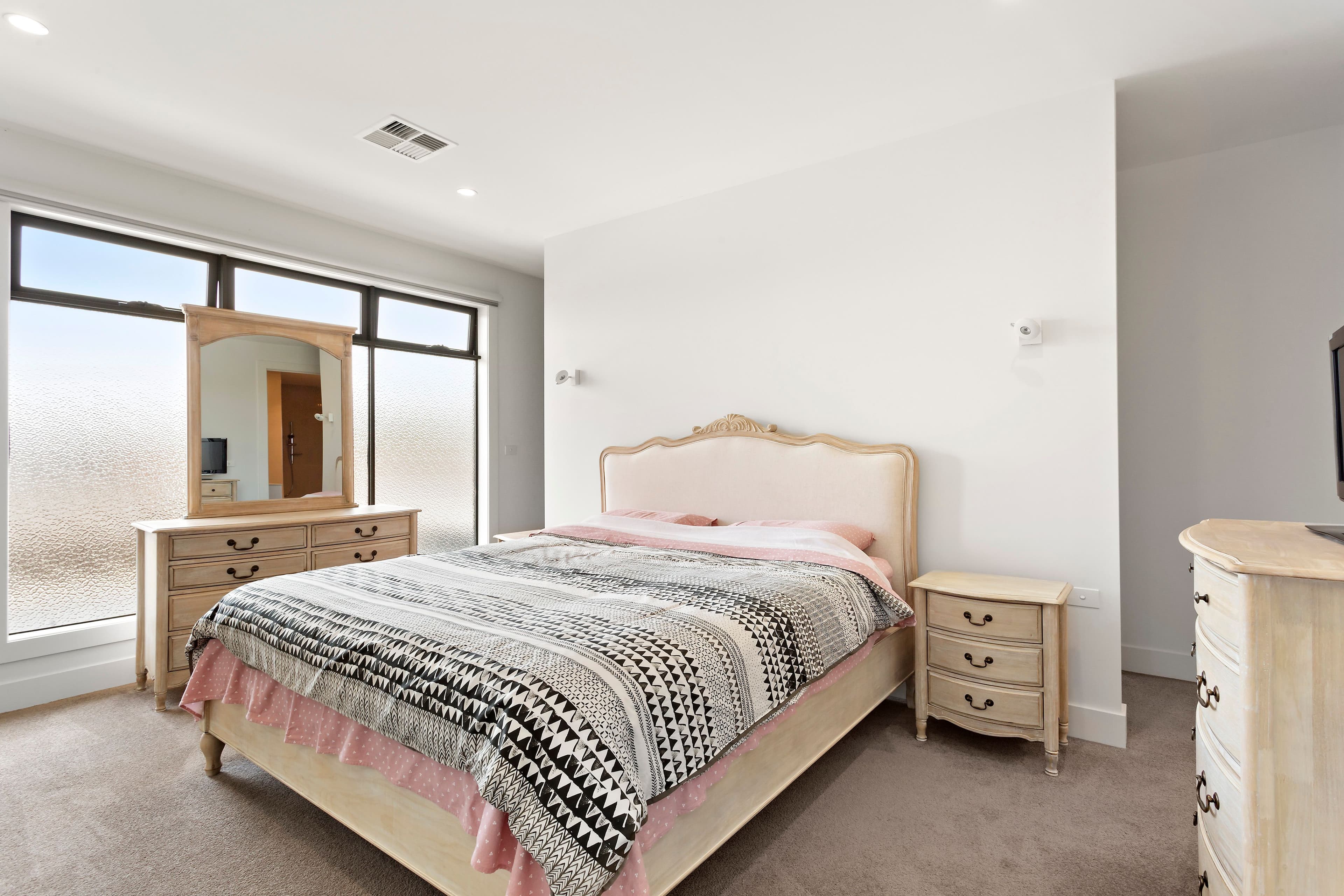 2/295 Blackshaws Road, Altona North - Thumbnail 6