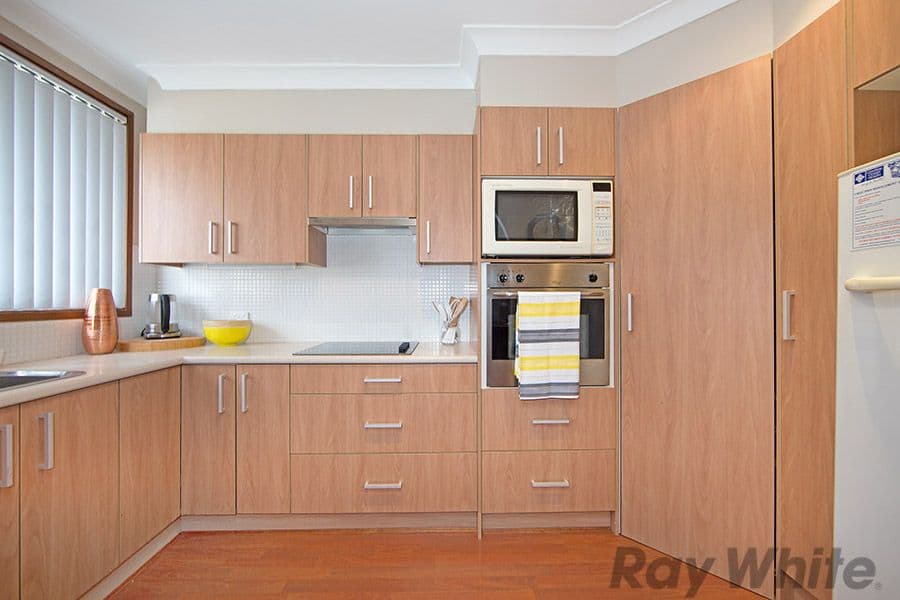 18 Nichols Avenue, Gorokan - Thumbnail 2