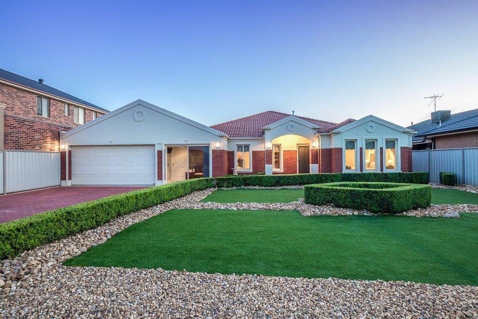 8 Cinel Court, Truganina VIC 3029, Truganina - Thumbnail 3