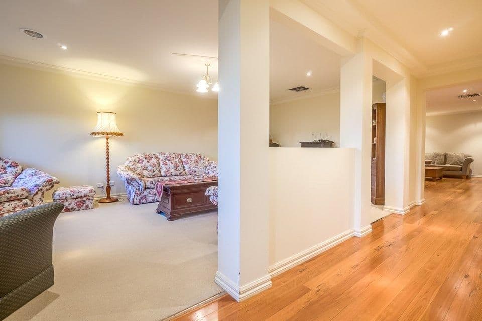 8 Cinel Court, Truganina VIC 3029, Truganina - Thumbnail 7