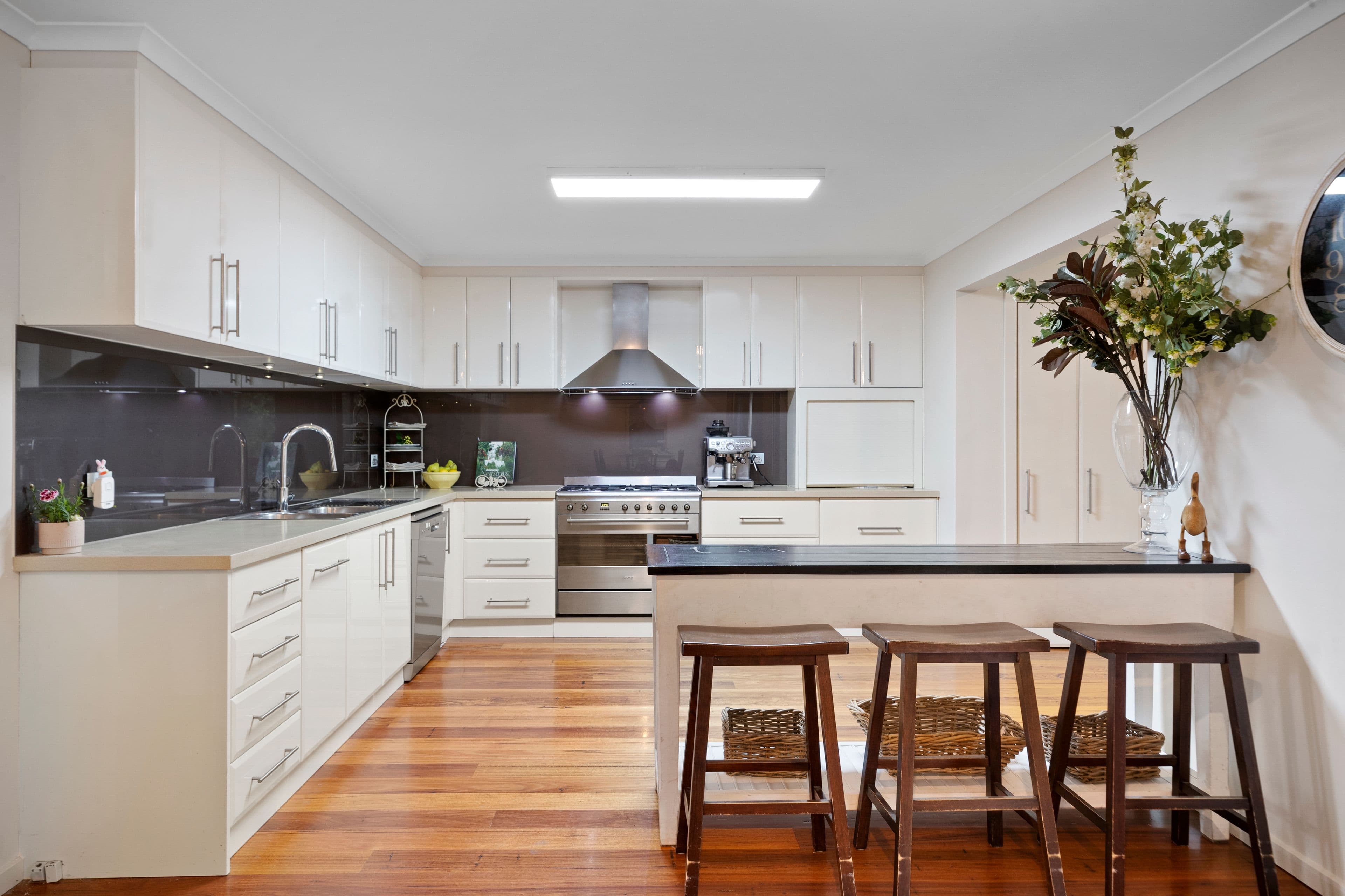 6 Beatrice Place, Ferntree Gully VIC 3156, Ferntree Gully - Thumbnail 2