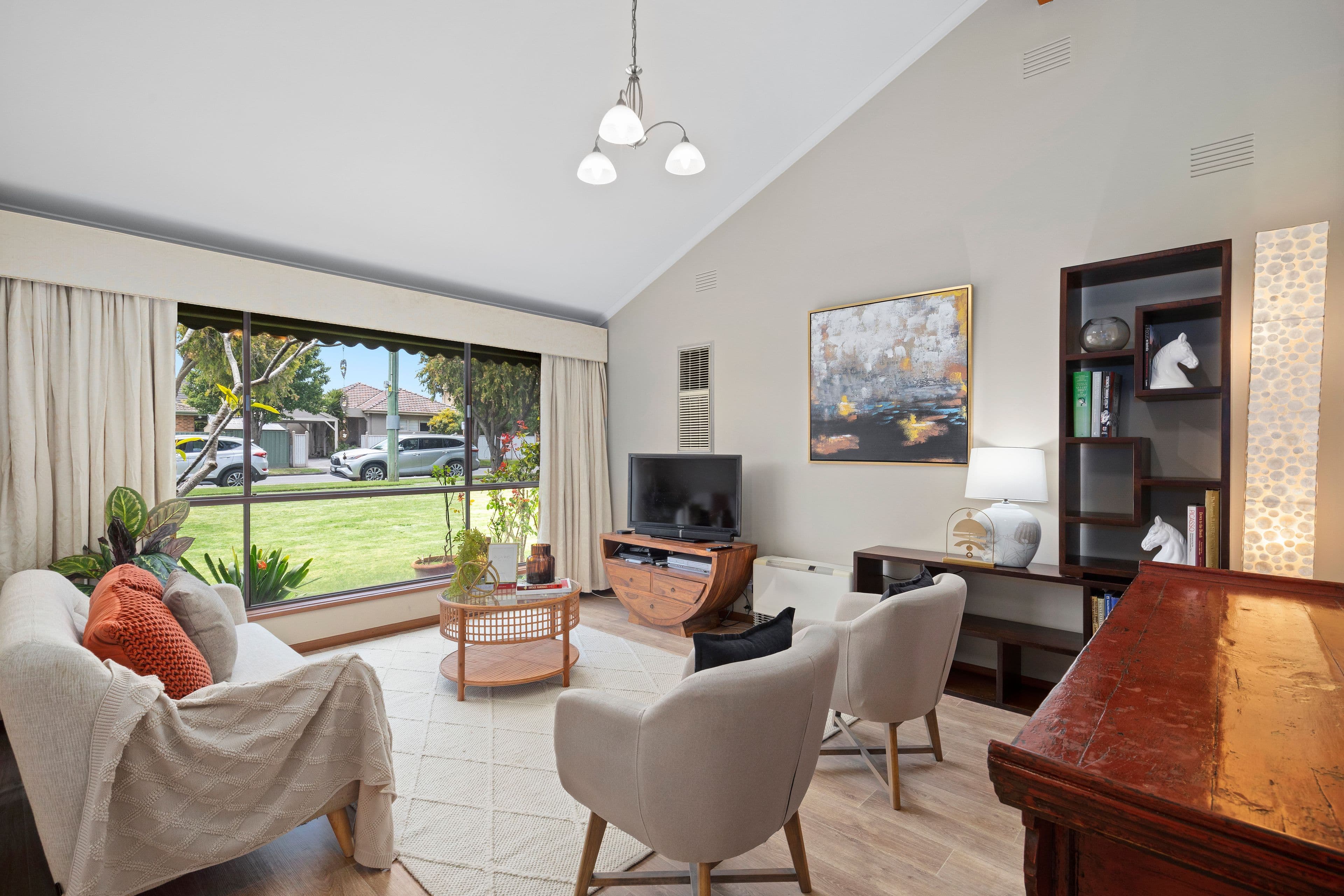 10 Bernard Street, Cheltenham VIC 3192, Cheltenham - Thumbnail 2