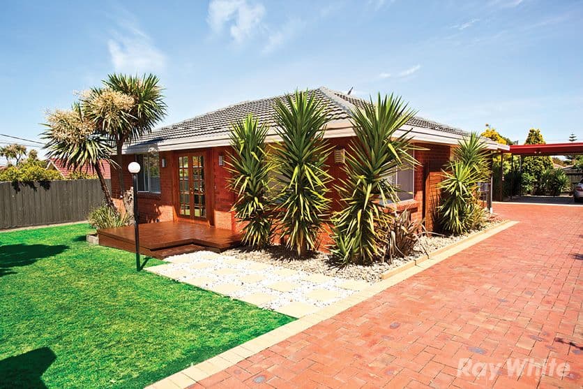 17 Meadowbrook Drive, WHEELERS HILL VIC 3150, Wheelers Hill - Image 1