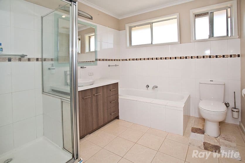 17 Meadowbrook Drive, WHEELERS HILL VIC 3150, Wheelers Hill - Thumbnail 7
