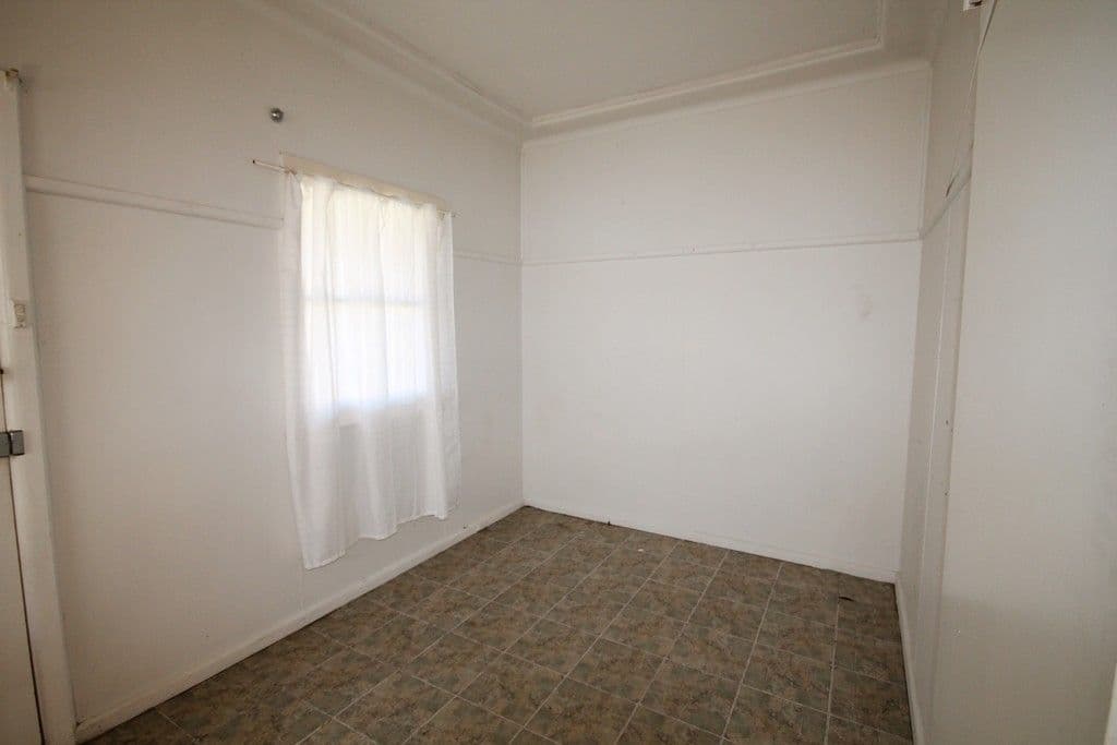 16 Benelong Avenue, Smithfield NSW 2164, Smithfield - Thumbnail 3