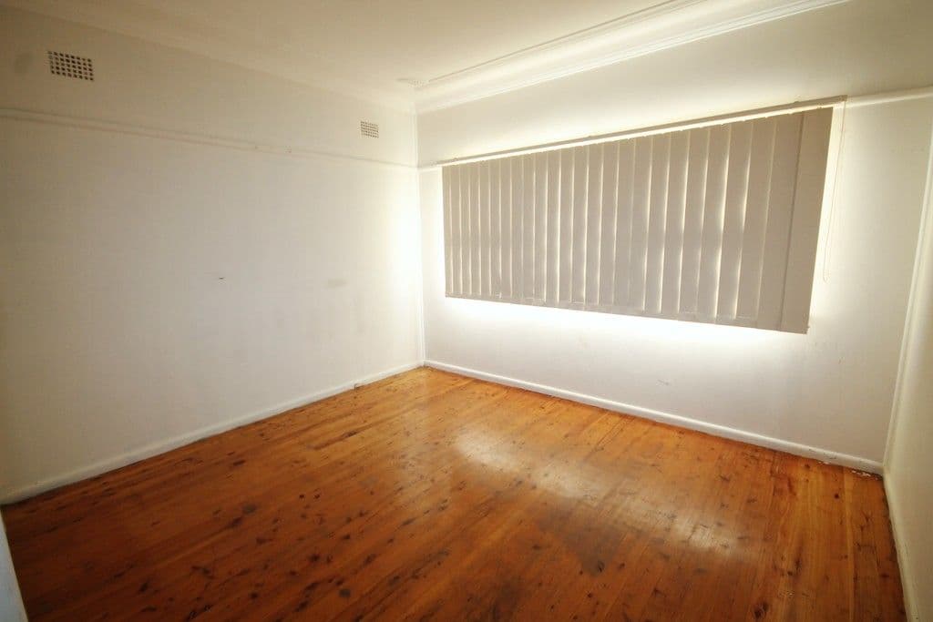 16 Benelong Avenue, Smithfield NSW 2164, Smithfield - Thumbnail 4