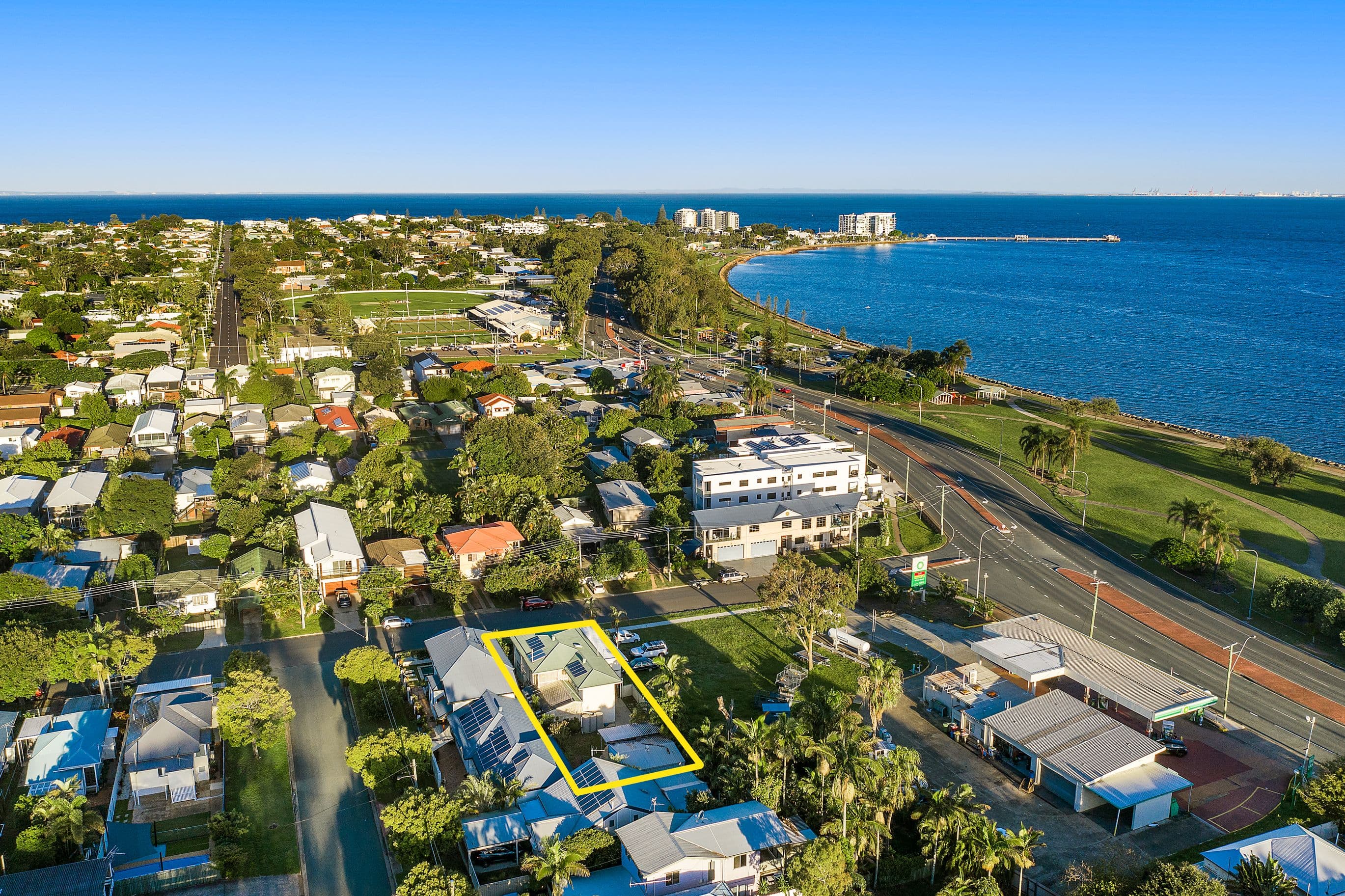 5 Donald Street, Woody Point QLD 4019, Woody Point - Thumbnail 2