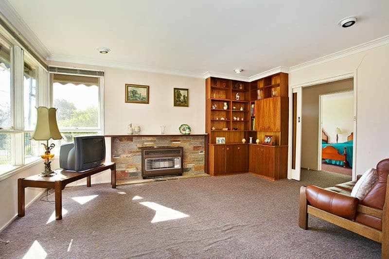 90 Greenwood Drive, BUNDOORA VIC 3083, Bundoora - Thumbnail 3