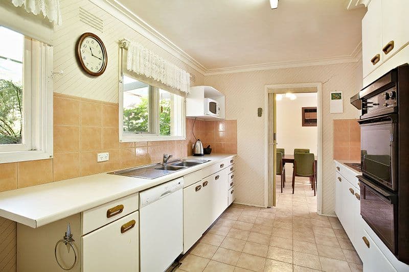 90 Greenwood Drive, BUNDOORA VIC 3083, Bundoora - Thumbnail 4