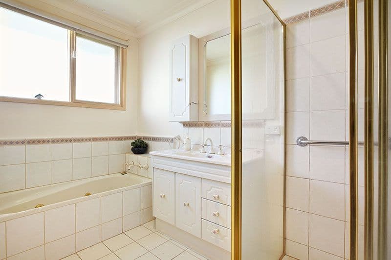 90 Greenwood Drive, BUNDOORA VIC 3083, Bundoora - Thumbnail 5