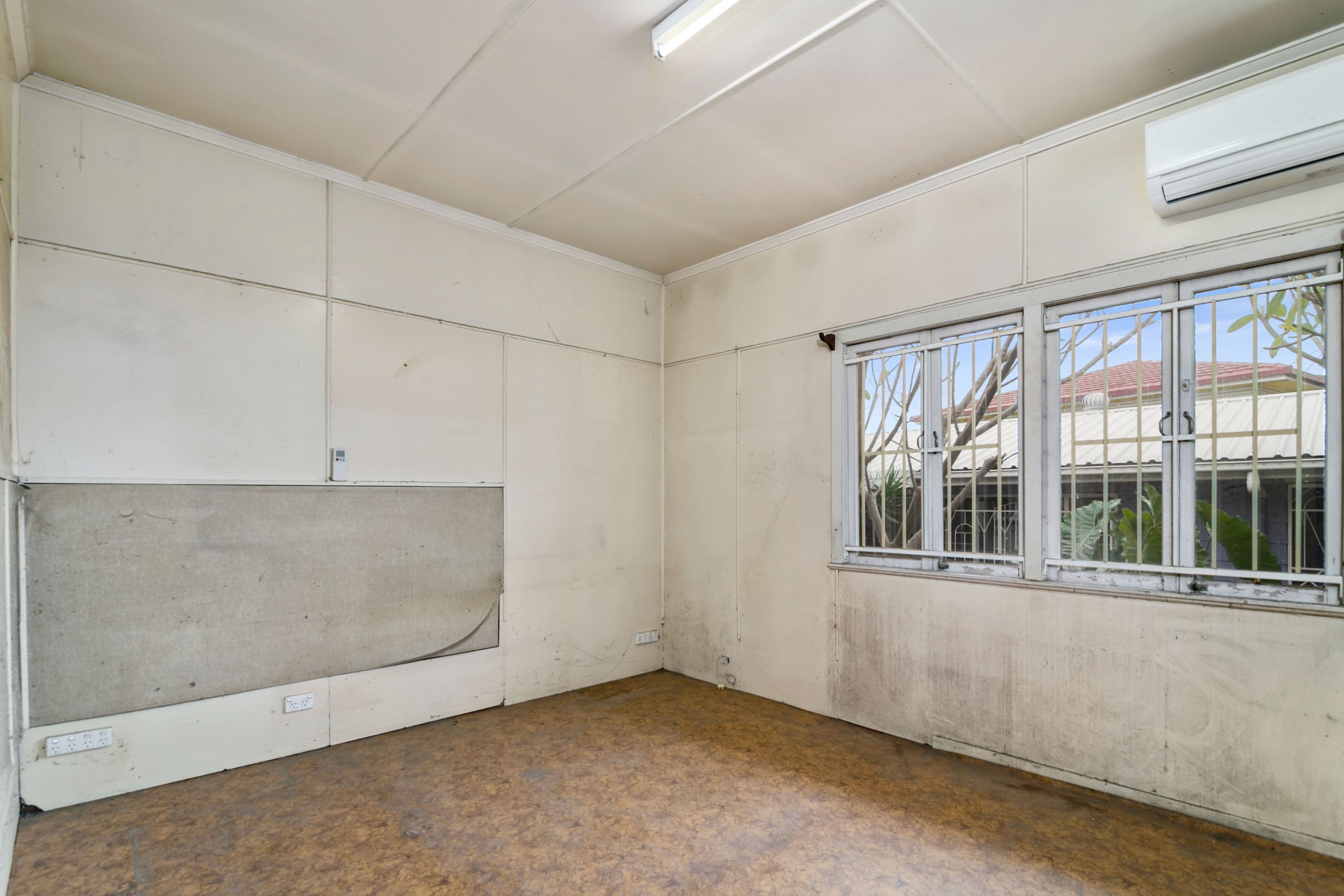 4 Francis Street, Redbank QLD 4301, Redbank - Thumbnail 4
