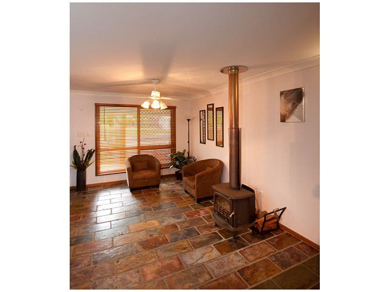 11 Kavanagh Crescent, KOONGAL QLD 4701, Koongal - Thumbnail 3