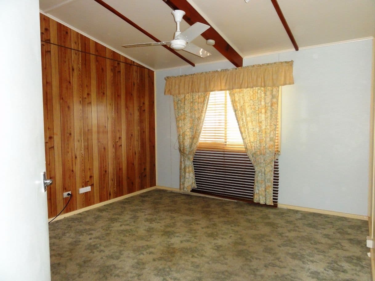 581 O'Neil Street, BROKEN HILL NSW 2880, Broken Hill - Thumbnail 4