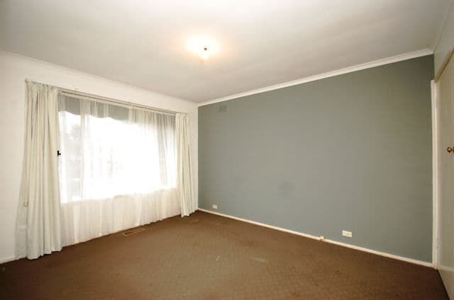 36 Blackburn Road, Mooroolbark VIC 3138, Mooroolbark - Thumbnail 2