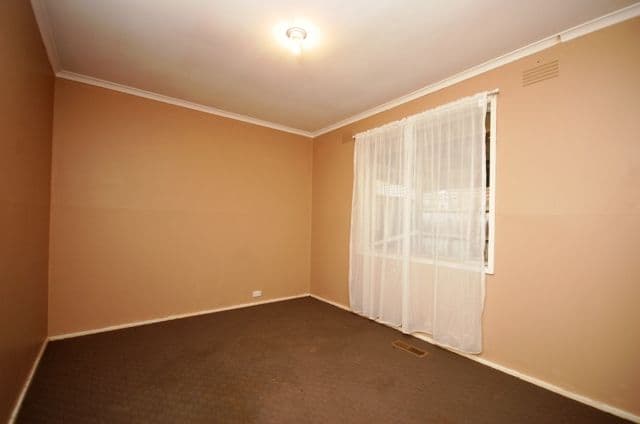 36 Blackburn Road, Mooroolbark VIC 3138, Mooroolbark - Thumbnail 3