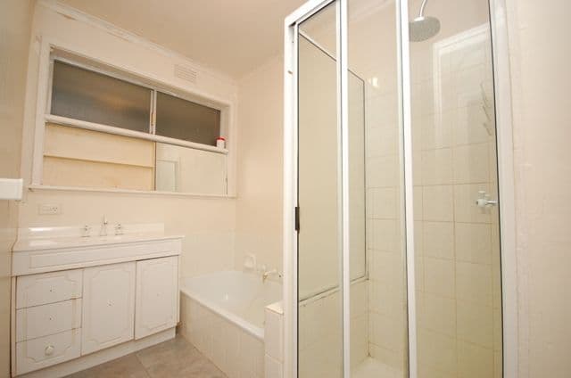 36 Blackburn Road, Mooroolbark VIC 3138, Mooroolbark - Thumbnail 4