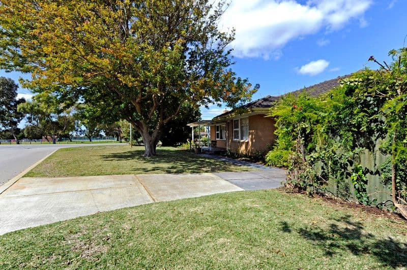 29 Waimea Road, SAFETY BAY WA 6169, Safety Bay - Image 1
